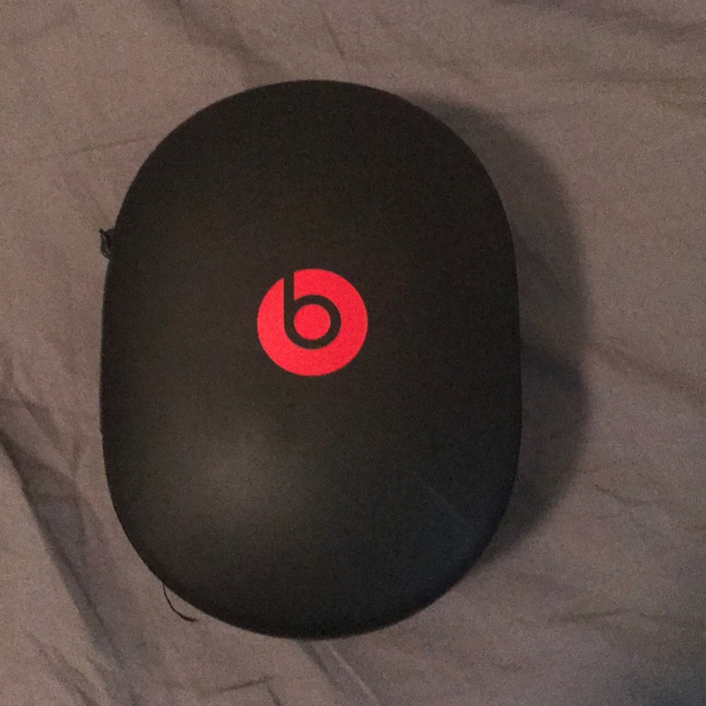 Beats headphone